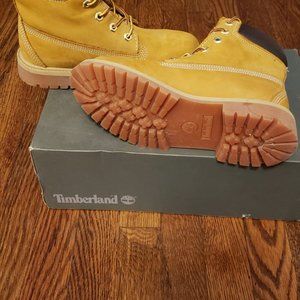 Timberland Boots Junior Size 5 Nubuck Wheat Waterproof